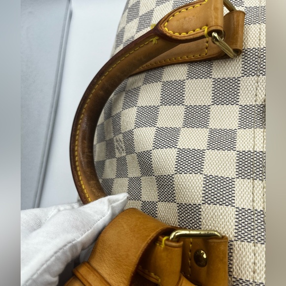 Louis Vuitton Damier Azure double zippered Keepall. - Picture 7 of 16